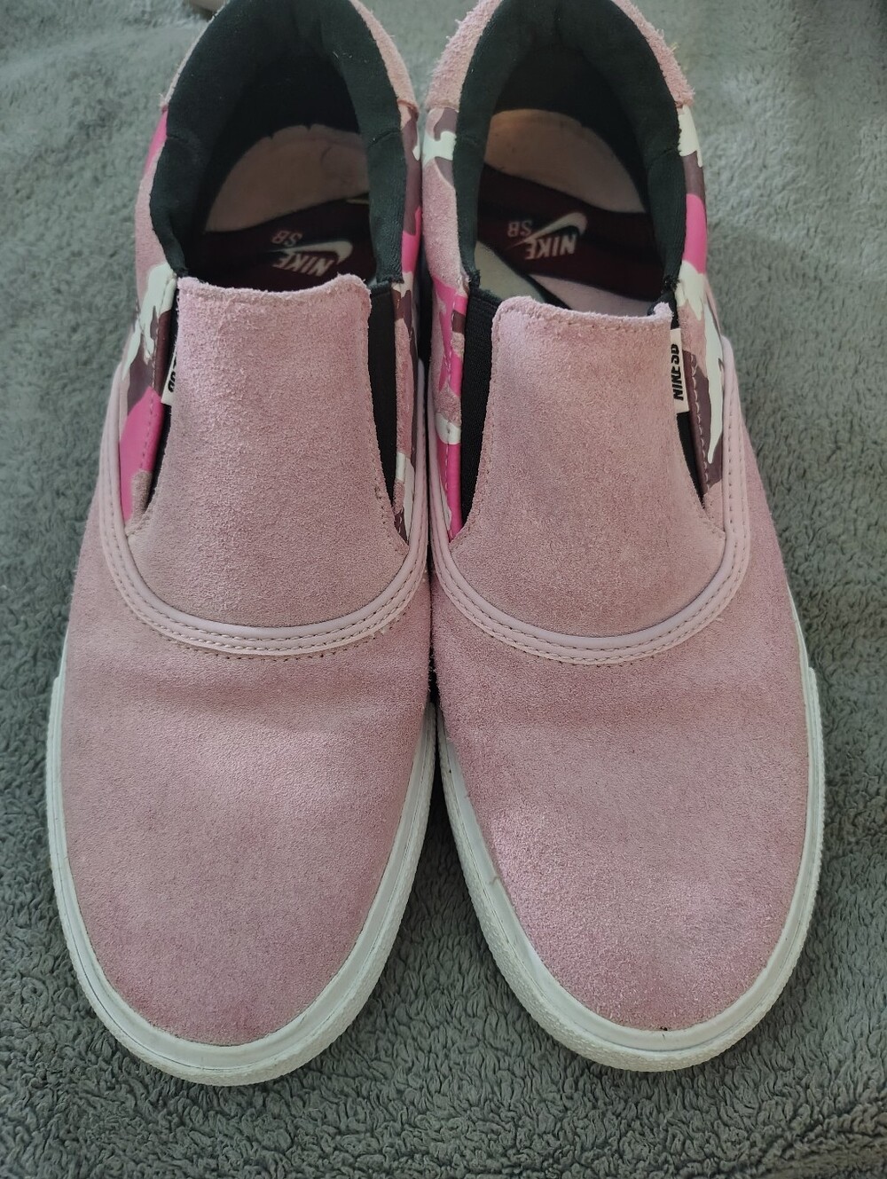 Nike Women’s Slip-On Suede Sneakers in Pink and White Woman 8 1/2 Men 7